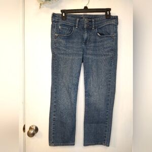 Tommy Bahama Denim Dark Wash Medium Rise Cropped Jeans